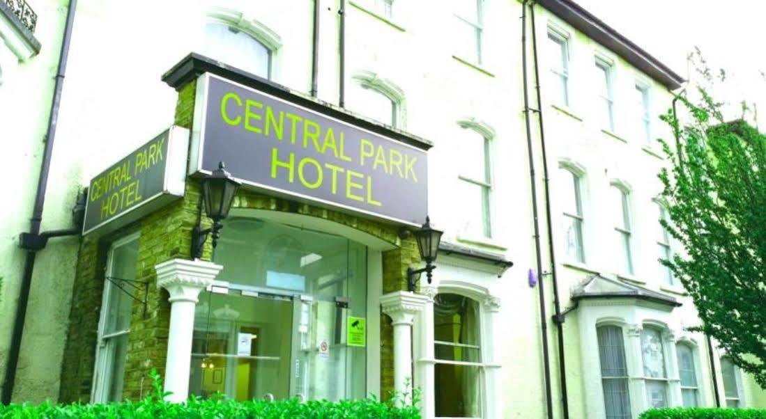Central Park @ Finsbury Park Лондон Екстериор снимка